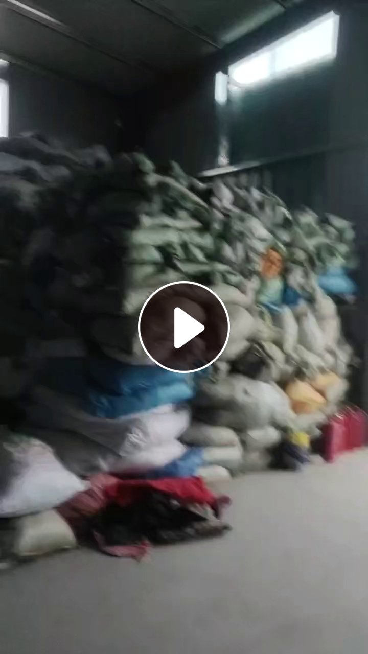 长期出售尼龙废布，尼龙边角料，纯尼龙废布，现货20吨