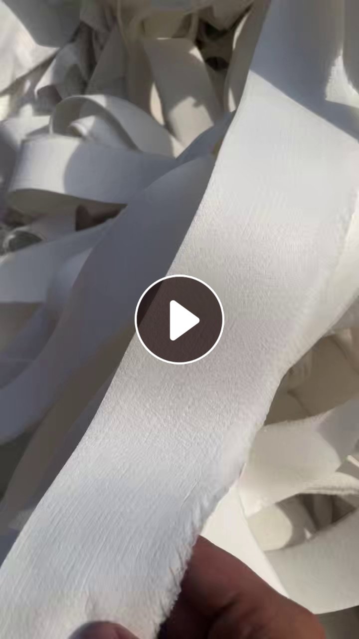 长期出售涤纶短纤无纺布，针刺无纺布边角料，现货十几吨