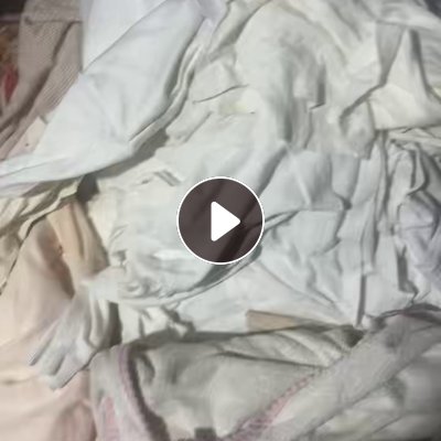 长期出售旧衣服大白，毛衣都放在里面，每个月6米8一车，也有优质夏装统货，每个月9米6一车
