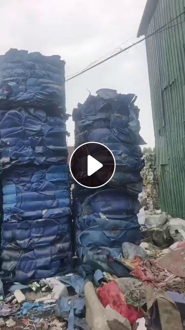 出售大小蓝桶压块，现货八九吨