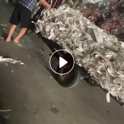 长期出售带膜的花卡纸边角料