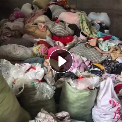 旧衣服分拣厂长期出售旧衣服分拣货，冬装，夏装，棉被等，厂在安徽亳州