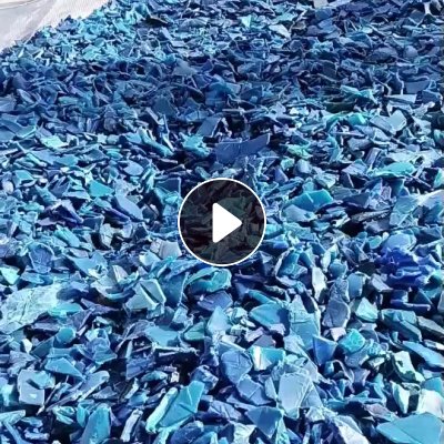 出售小蓝桶破碎料，现货二十吨