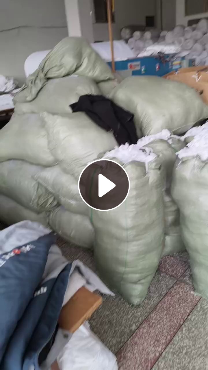 长期出售手套厂下来的纯棉边角料，含棉90以上，氨纶带弹力边角料，涤纶边角料，下脚料