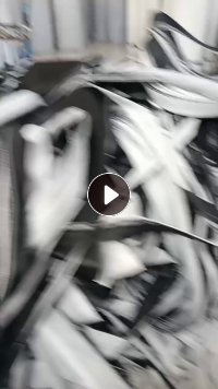 长期出售做车衣加工下来的牛津布复合丝棉边角料，一天出500斤，货在河北邢台