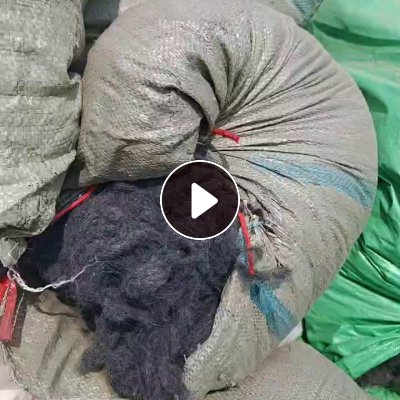 长期出售开好的羊毛料，真羊毛做的，最低含毛量在85%左右，货在河北邢台