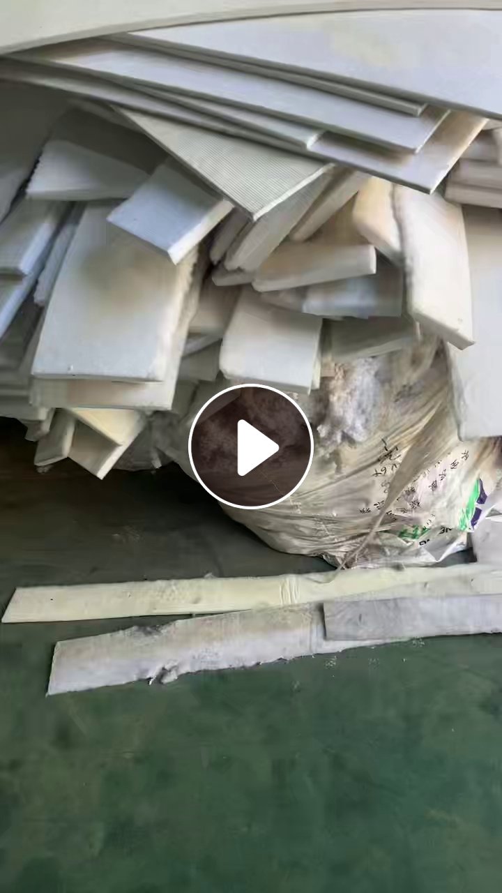长期出售厂里下来的硬质棉边角料，硬质棉残次品，货在河南郑州