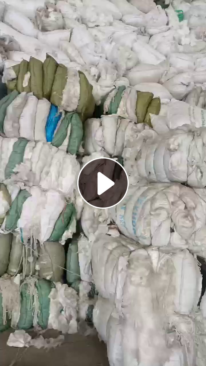 江苏宿迁长期回收涤纶氨纶废丝，干丝，弹丝，布块，月需求二百吨