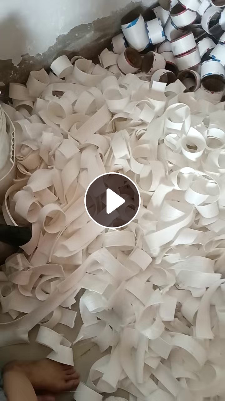 本厂常年大量回收氨纶废丝，氨纶干丝，氨纶丝，干纺废丝。