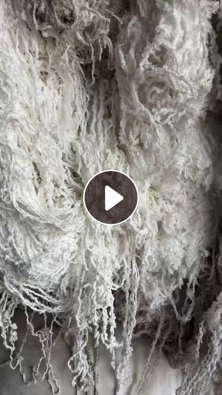 本厂长期出售氨纶水丝，脱水丝，有清洗好和未清洗的，都是压包好的，保7折，每个月200吨