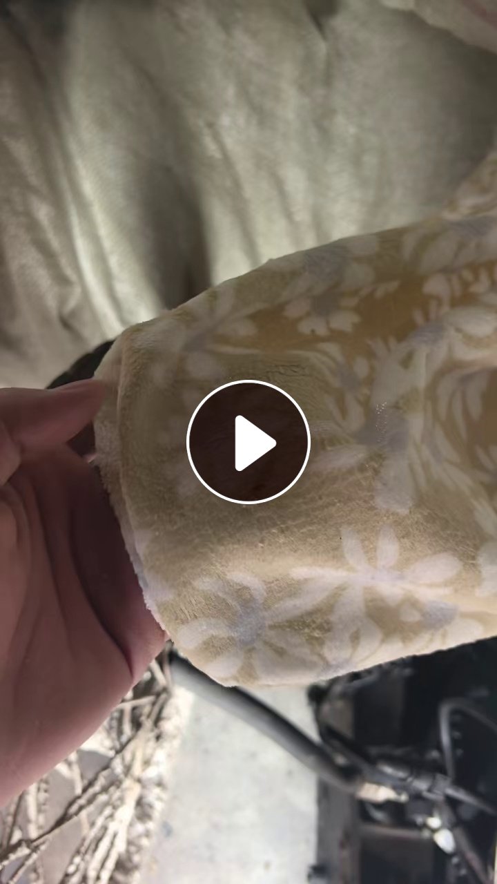 长期出售染厂下脚料化纤绒布，绒布边角料，月供10吨左右