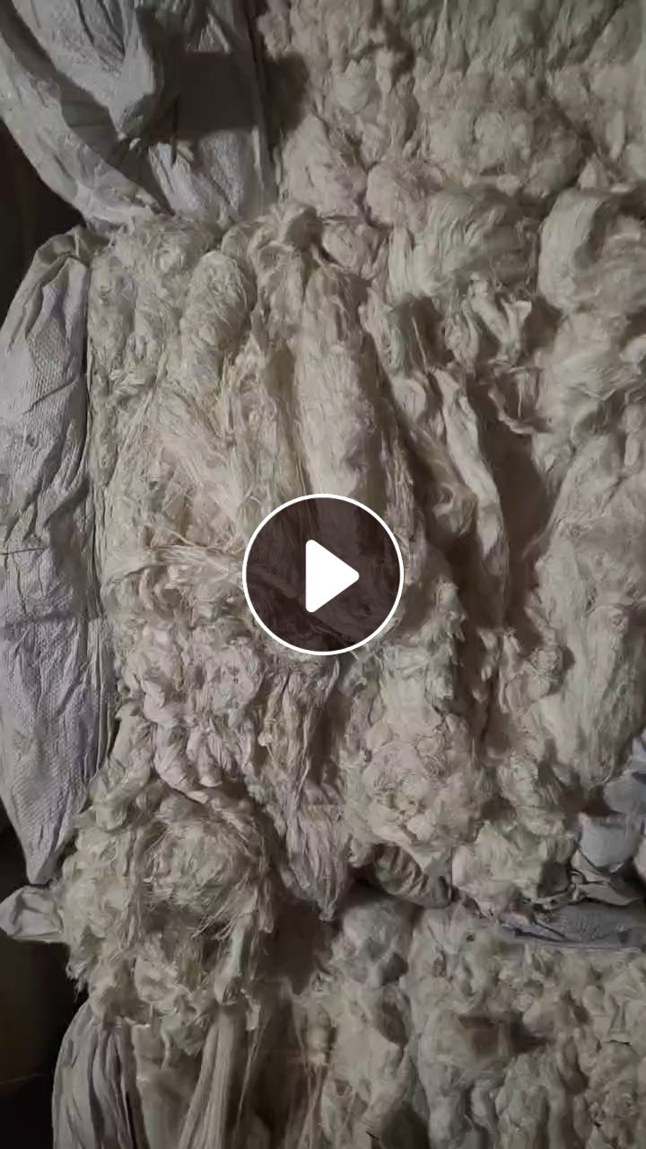 长期出售纯棉布边纱头，人棉布边纱头，全黏胶的，每个月50吨左右，货在江苏南通