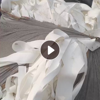 长期出售猫抓布边角料，猫爪布边条，含PVC，一次出来有三四吨，货在江苏无锡