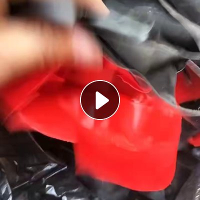 出售纯PVC革，坐垫料下来的，1.0厚度，环保料，高油低钙，月供150吨