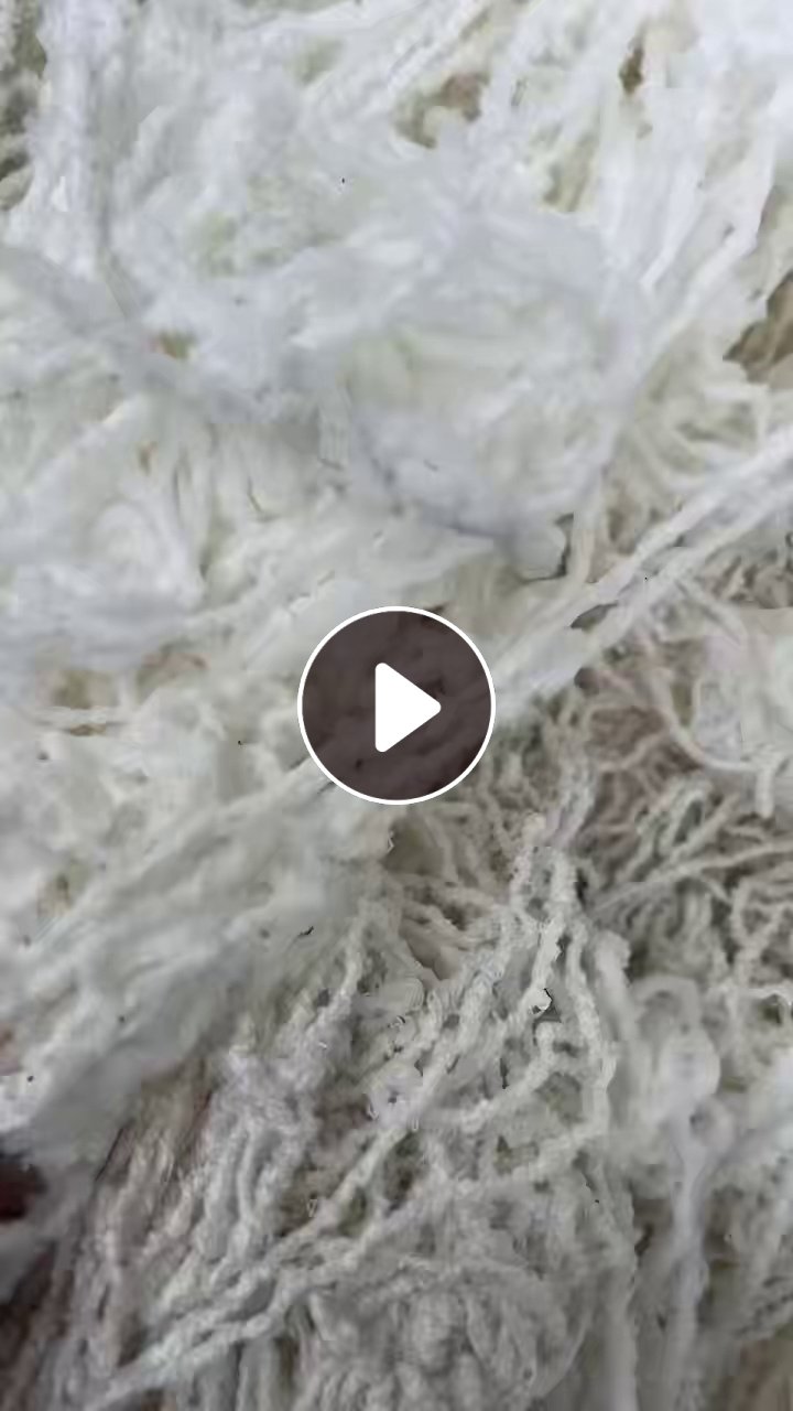 长期出售涤纶水丝，涤纶废丝，含水30左右，现货七八吨