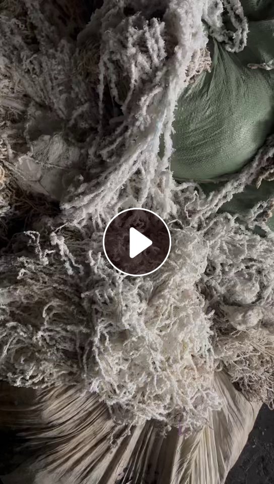 长期出售涤纶水丝，涤纶废丝，月供50吨