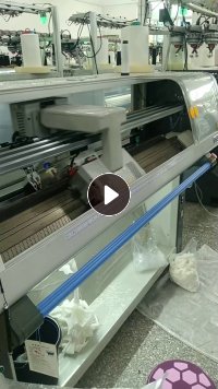 长期出售毛衣片下脚料，涤纶毛衣片，花色现货十吨