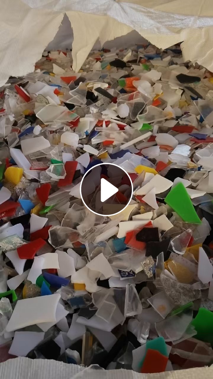 出售亚克力破碎料，现货200吨