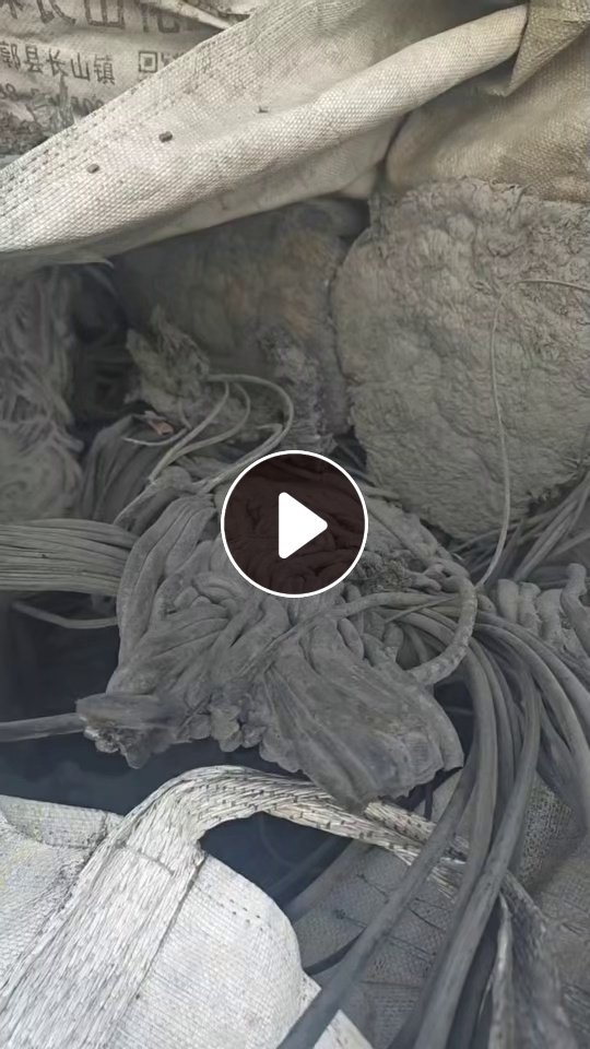 出售pp、pe机头料，炼油料，现货40吨