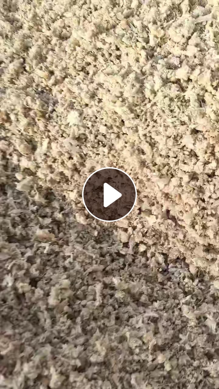 出售锂电池隔膜破碎清洗后经过单螺杆挤出后破碎料