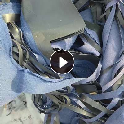 长期出售箱包厂下来的pvc人造革，带一层布，月供十几吨，货在山东菏泽