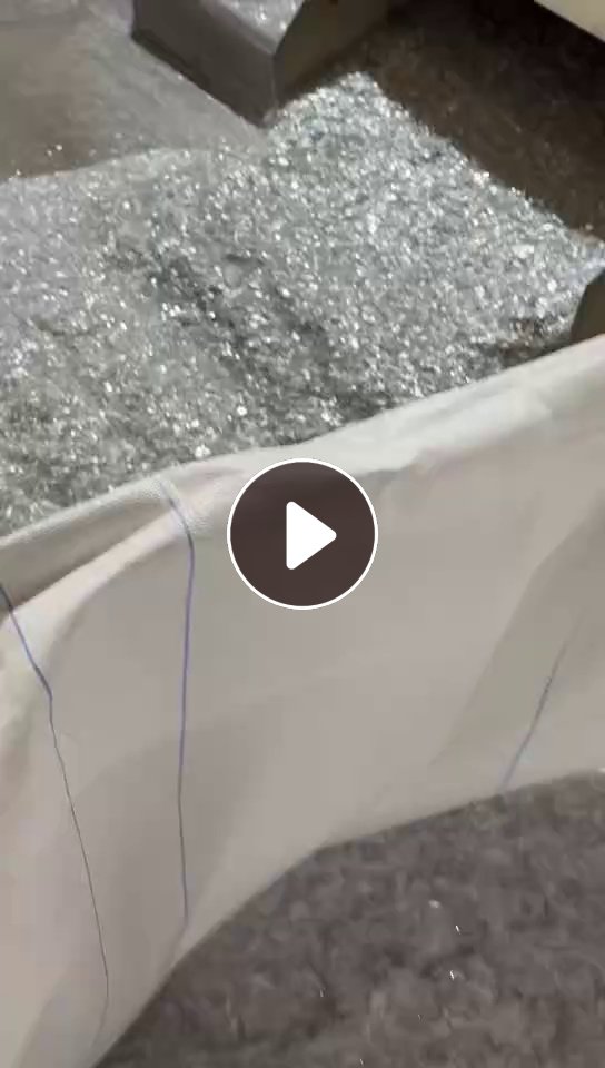 常年出售透明PET吸塑盒破碎料，A级B级都有，月供300多吨