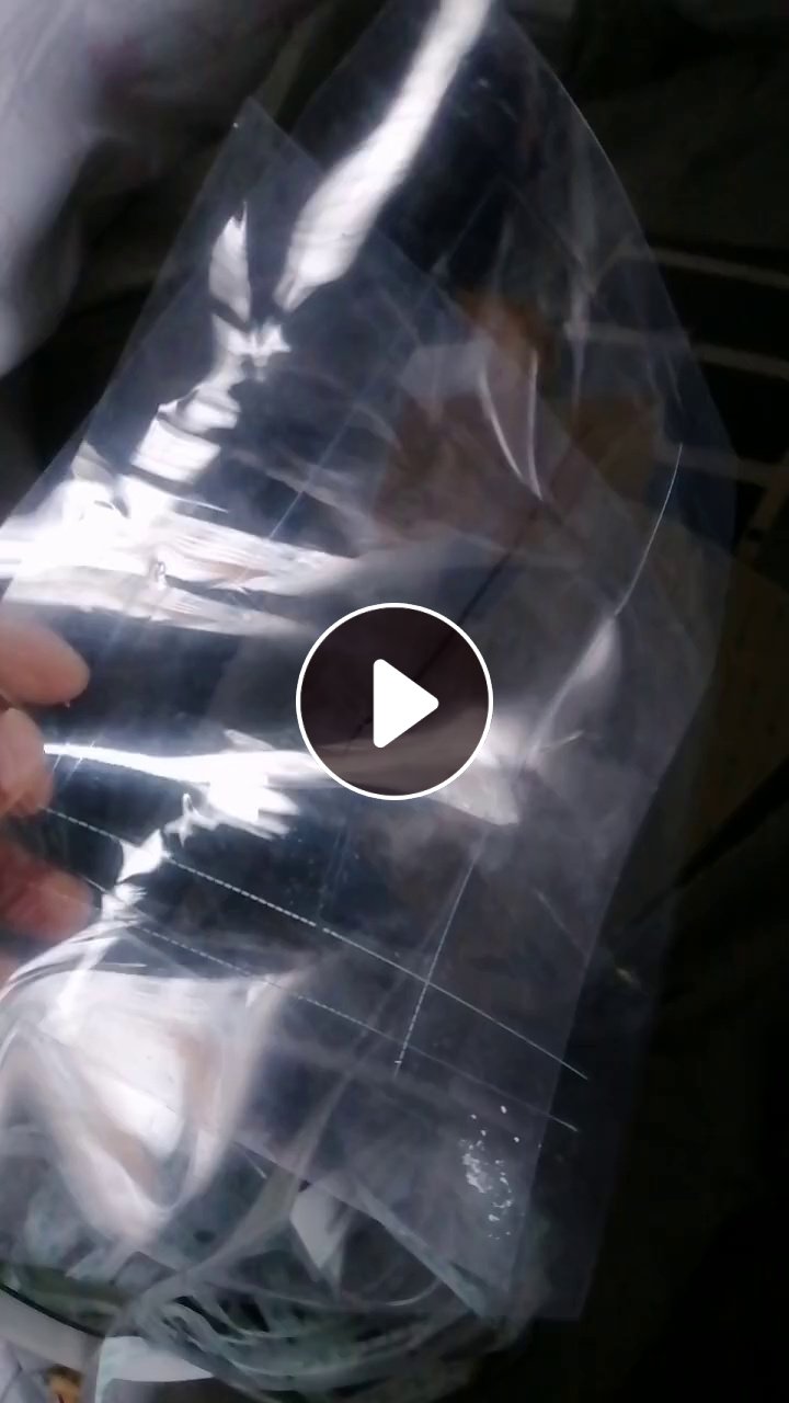 出售pet烤漆片，全部都是洗衣机厂下来的，有的带胶，也有部分覆膜的，现货30吨