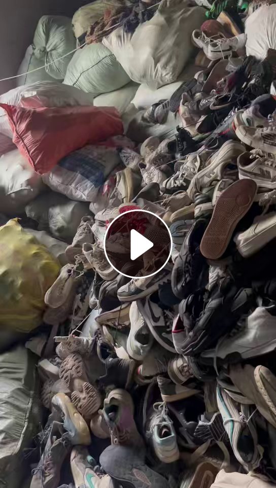 现货处理一批对鞋，都是男鞋，可以出口用，现货4000多双，货在河北秦皇岛