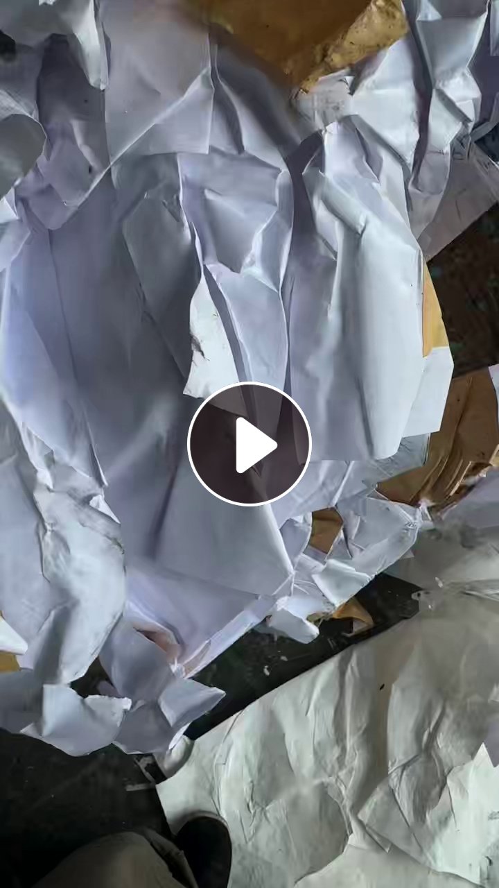 出售pe淋膜纸废料，带一点胶带