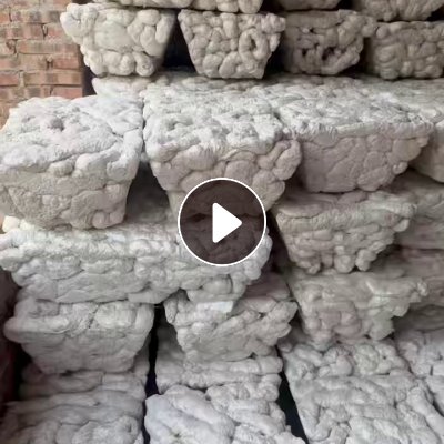 长期出售热熔块，70%厂货，现货60-70吨左右