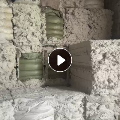 长期出售纺纱厂下来的长期出售纺纱厂下来的涤棉开花棉，开松棉，含棉20-30左右，现货10吨