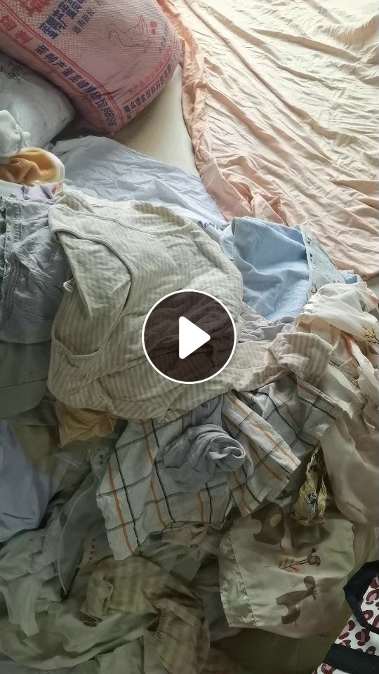 长期出售旧衣服大白，统白，白料，酒店布草和棉T都在，现货有30吨，货在江西抚州