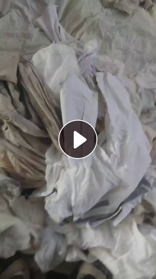 长期出售旧衣服大白，二白，夏装，冬装，黑料