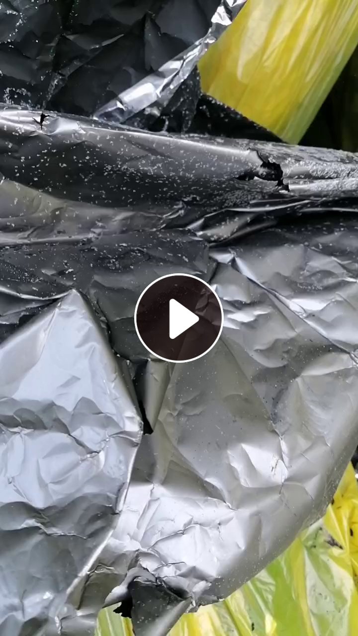 出售铝箔，有一层碳灰，涂炭铝箔，现货5吨