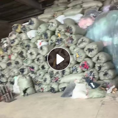 长期出售涤棉牛仔布，含棉90%可褪色，带氨纶，两弹，现货200吨