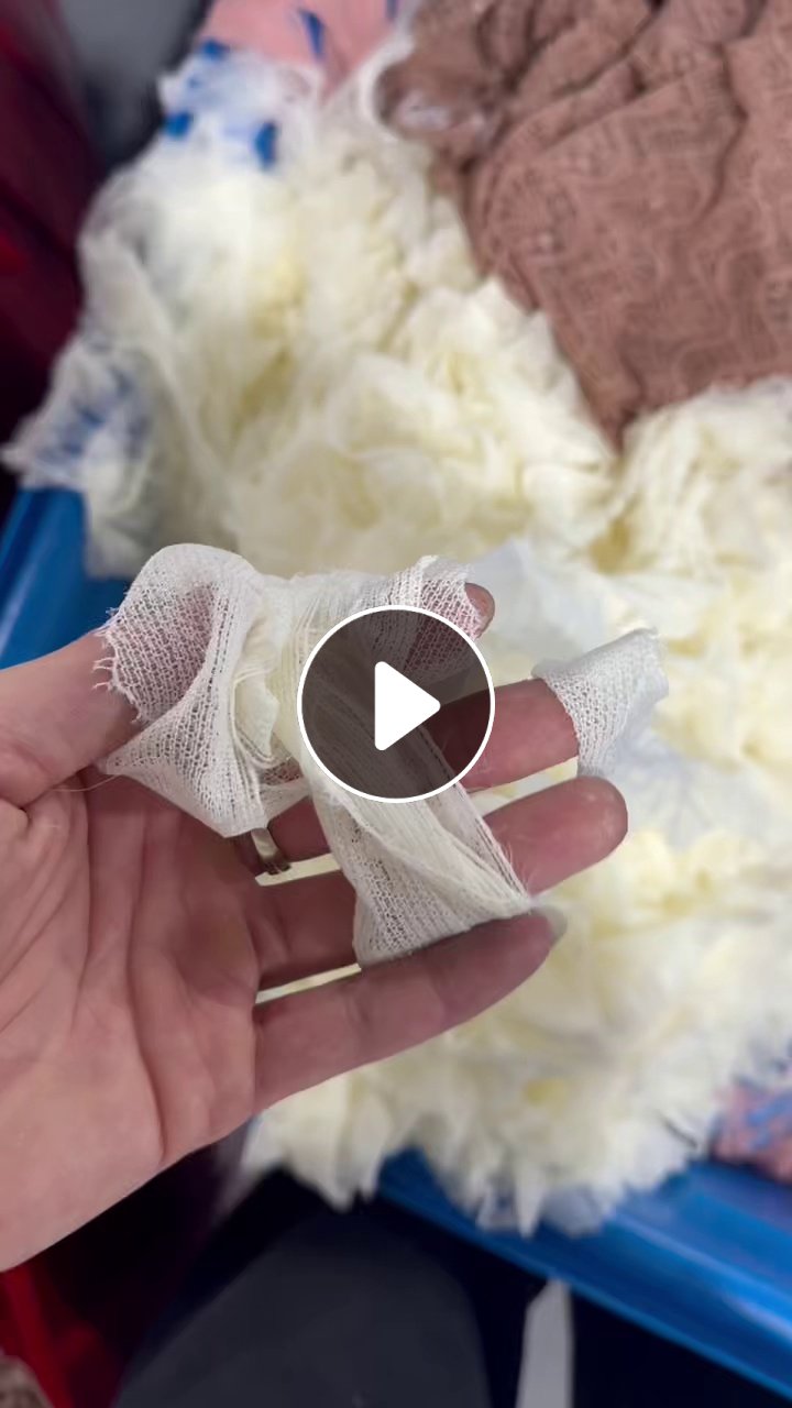 长期出售锦氨花边，锦氨废布，白烟布，锦纶废布，尼龙废布，月供百来吨，货在福建福州