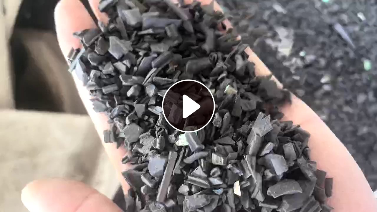 出售PVC门窗封边条破碎料，比重1.4左右，长期供应