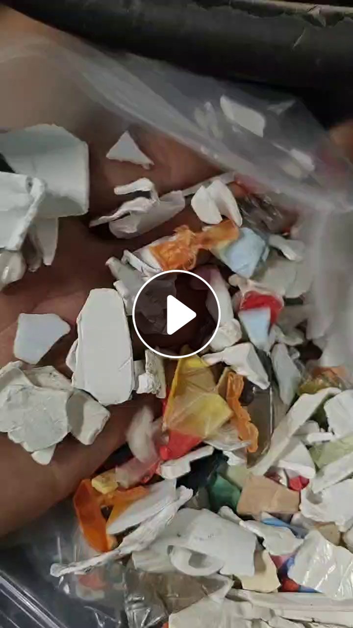 长期出售abs/pc合金破碎料，冲击大概15左右，花色黑色够车走