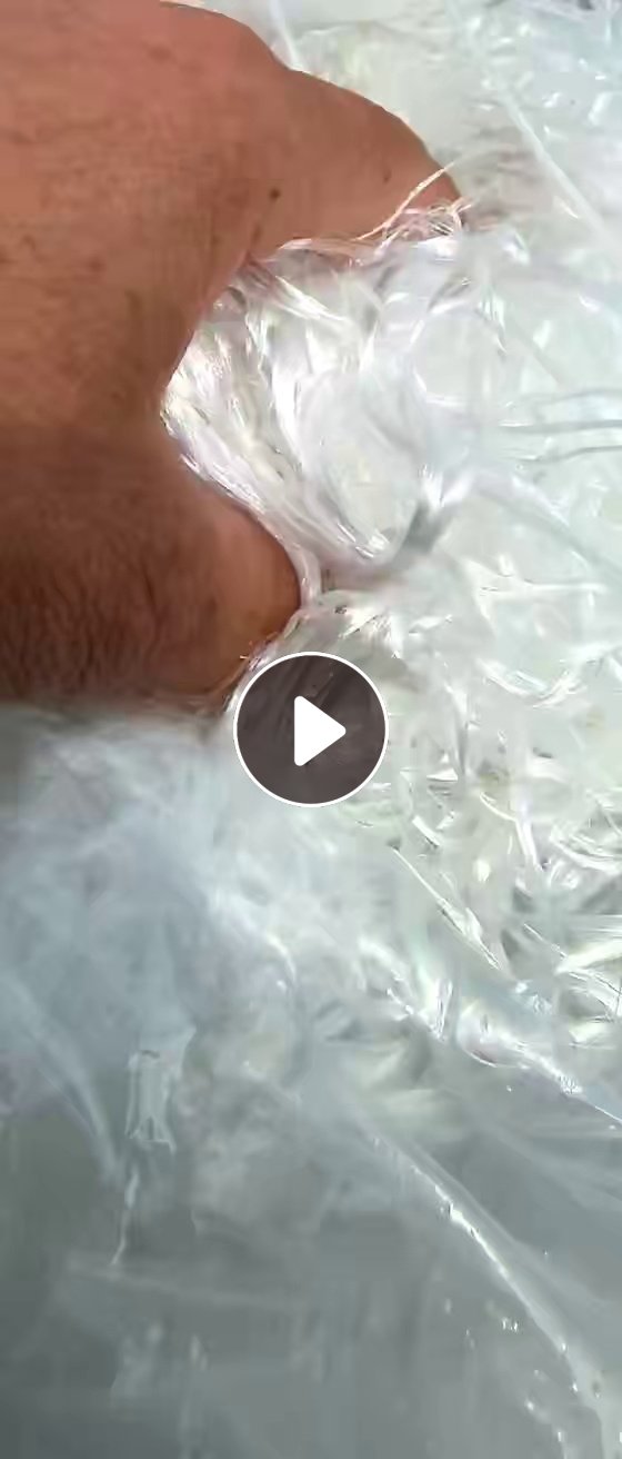 常年出售涤纶废丝，每月150吨