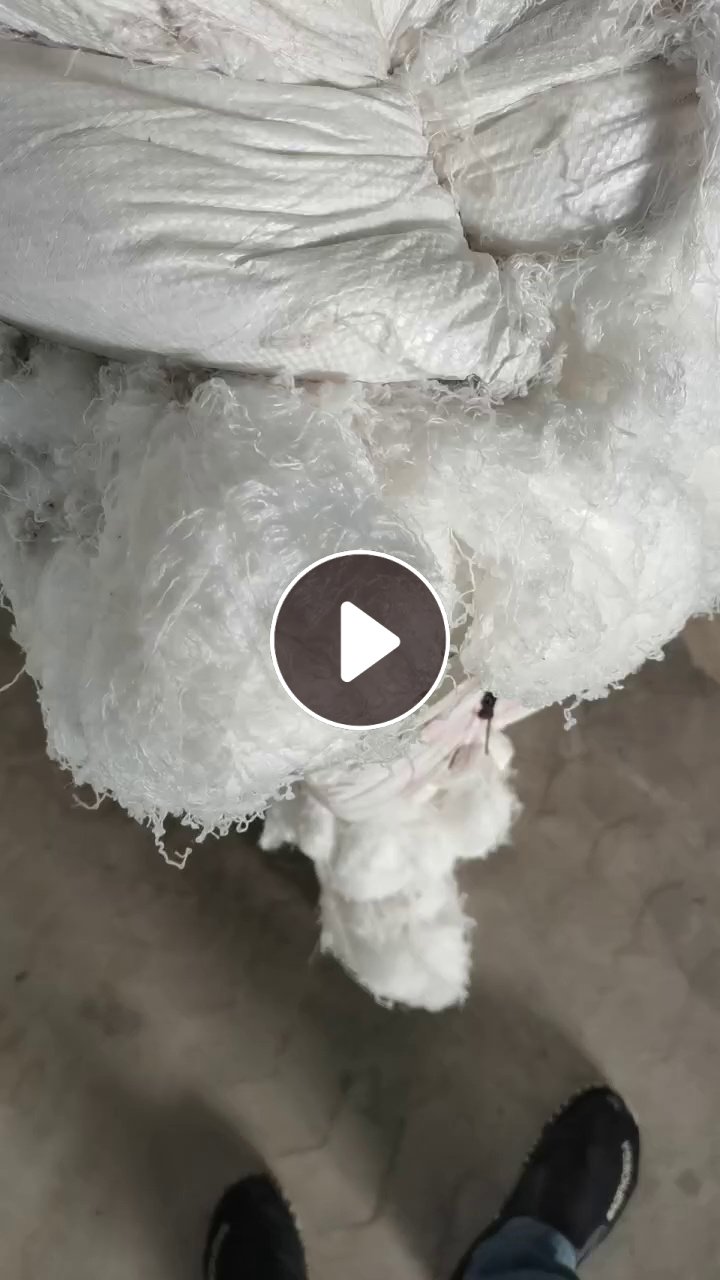 长期出售涤纶加弾网络废丝，涤纶废丝，现货三十吨，可开花造粒