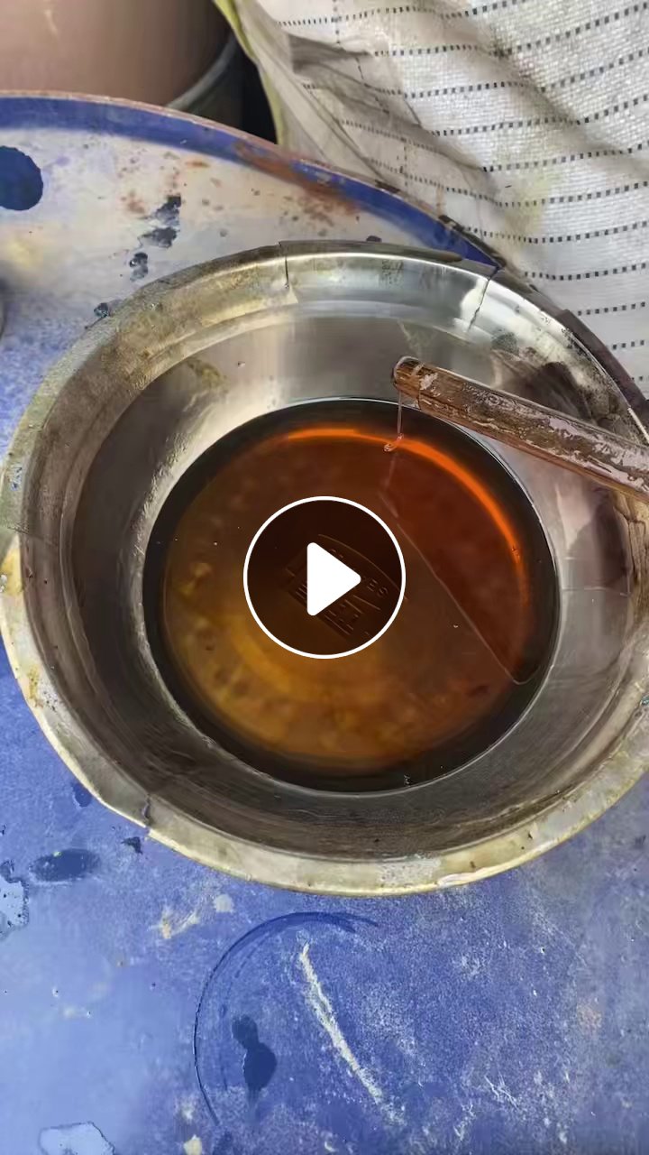 出售塑料油密度0.85，热值9400，现货90吨，每个月能有150吨。只出两广地区