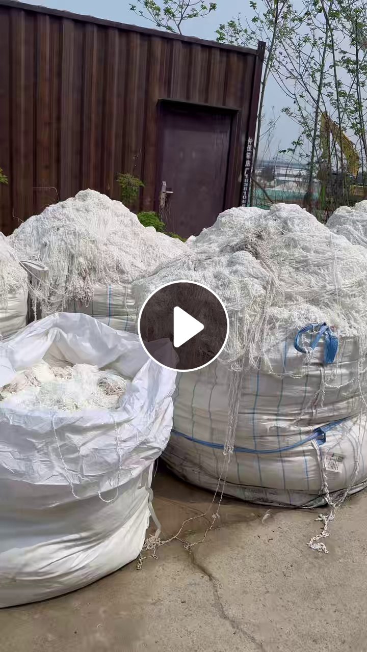 长期出售涤锦水丝，锦纶含量30左右，现货三十多包