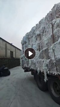 长期出售兔绒包芯纱，废纱，粘胶50%锦纶20%PBT30%，现货二十多吨