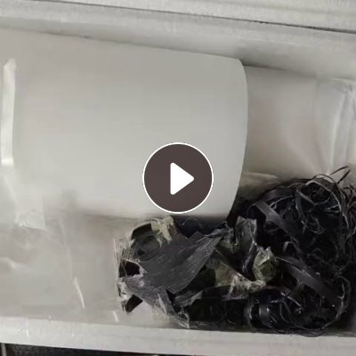 长期出售新能源厂下来的塑料膜废料，带胶，月供30-40吨左右
