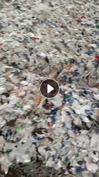 出售墙纸广告料下来的纯PVC破碎料