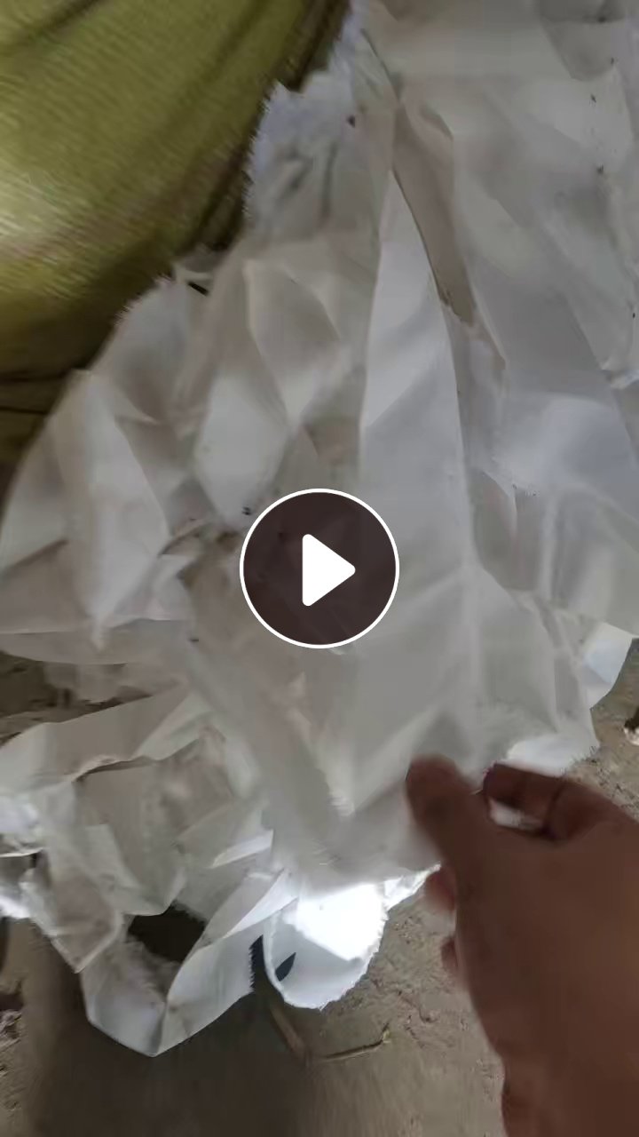 长期出售染厂下来的涤纶废布，原料布，不含水分，现货10吨