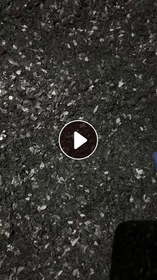 出售PS吸塑片破碎料，黑色PS破碎料