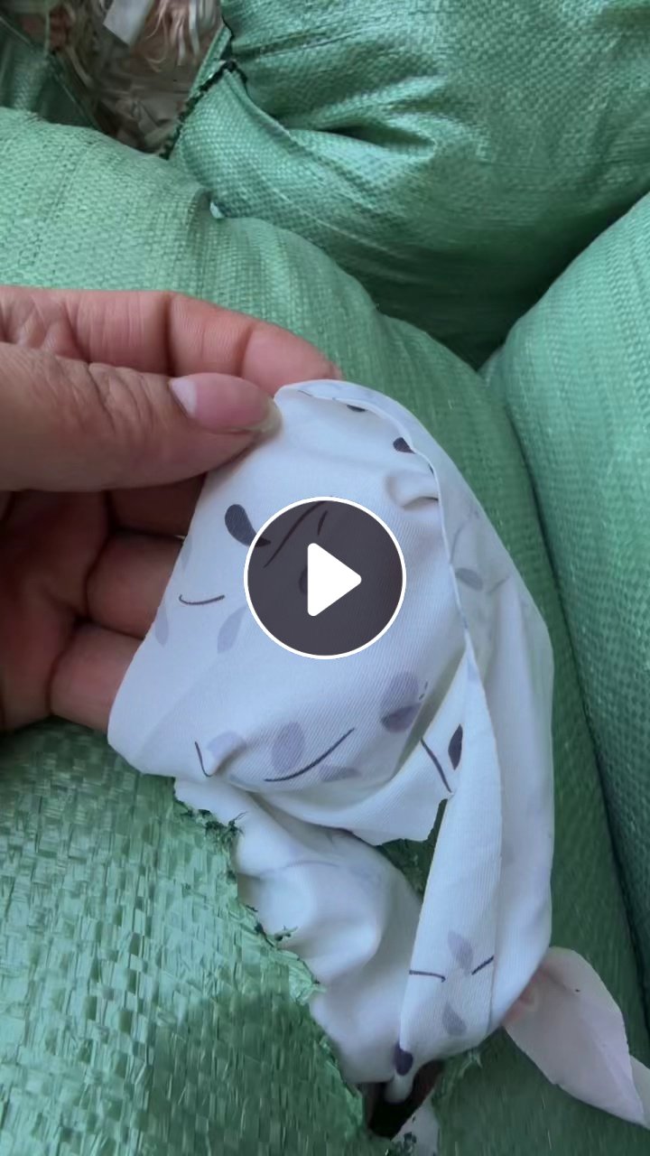 长期出售牛奶丝废布，涤氨材质，带数码印，货在广东揭阳