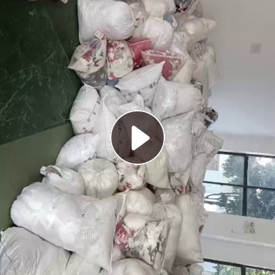 长期出售毛织厂边角料，电脑横机碎片，涤纶毛衣碎片，杂色，可以开花做毛毡布，月供20吨左右