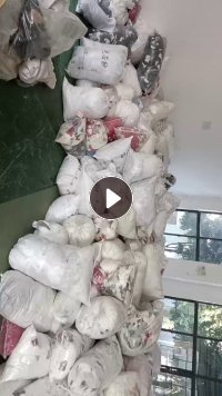 长期出售毛织厂边角料，电脑横机碎片，涤纶毛衣碎片，杂色，可以开花做毛毡布，月供20吨左右